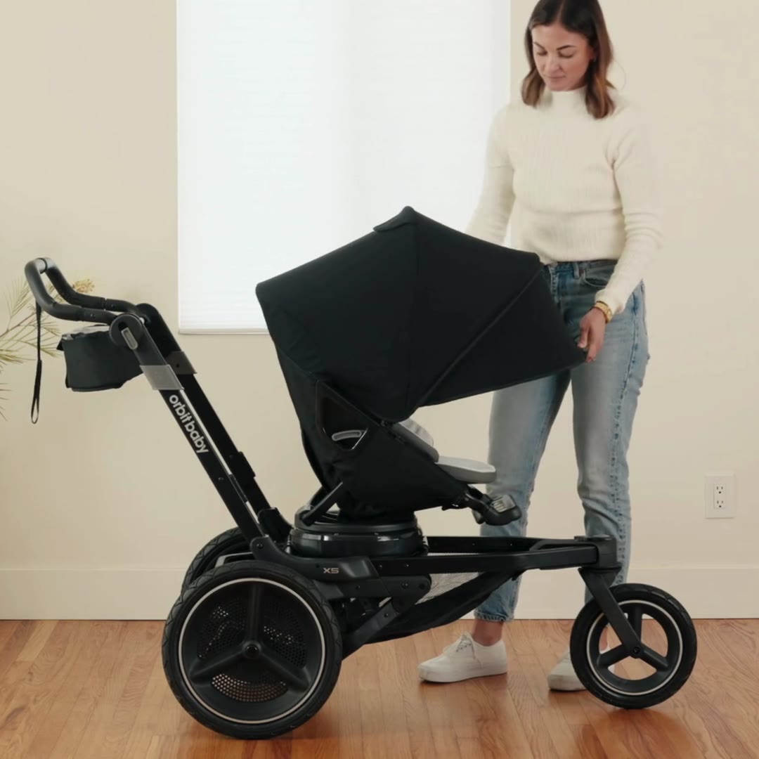 Orbit Baby Stroller Seat docked on the X5 Jogging Stroller SmartHub